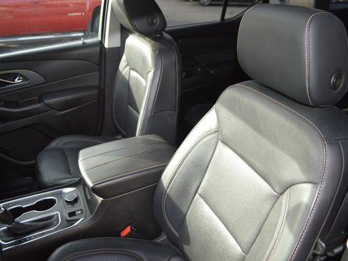 Used 2019 Chevrolet Traverse Premier AWD/4WD image 9