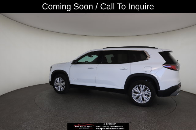 Used 2025 GMC Acadia Elevation w/ Elevation Premium Package FWD image 8