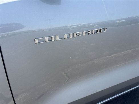 Certified 2024 Chevrolet Colorado Z71 w/ Z71 Convenience Package 2 AWD/4WD image 33