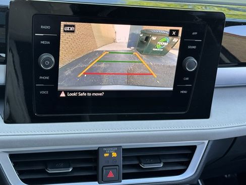 New 2026 Volkswagen Taos SE AWD/4WD image 13