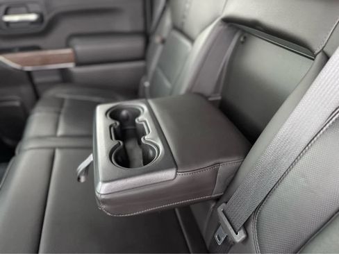 Used 2019 Chevrolet Silverado 1500 High Country w/ Technology Package image 33