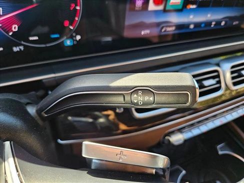 Certified 2025 Mercedes-Benz GLE 350 4MATIC image 13