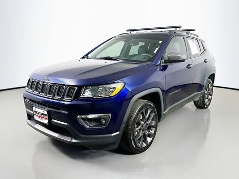 Used 2021 Jeep Compass Latitude AWD/4WD image 3