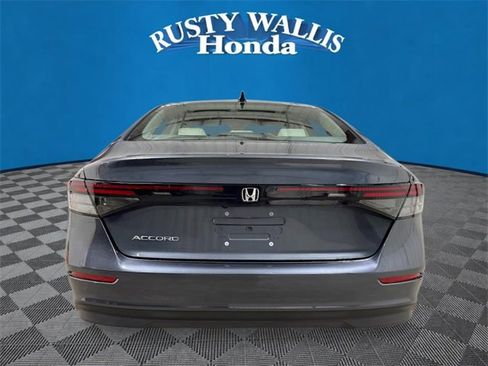 New 2025 Honda Accord SE image 4