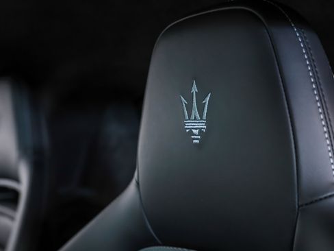 Used 2022 Maserati MC20 Coupe RWD image 39