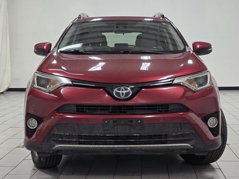 Used 2018 Toyota RAV4 XLE image 10