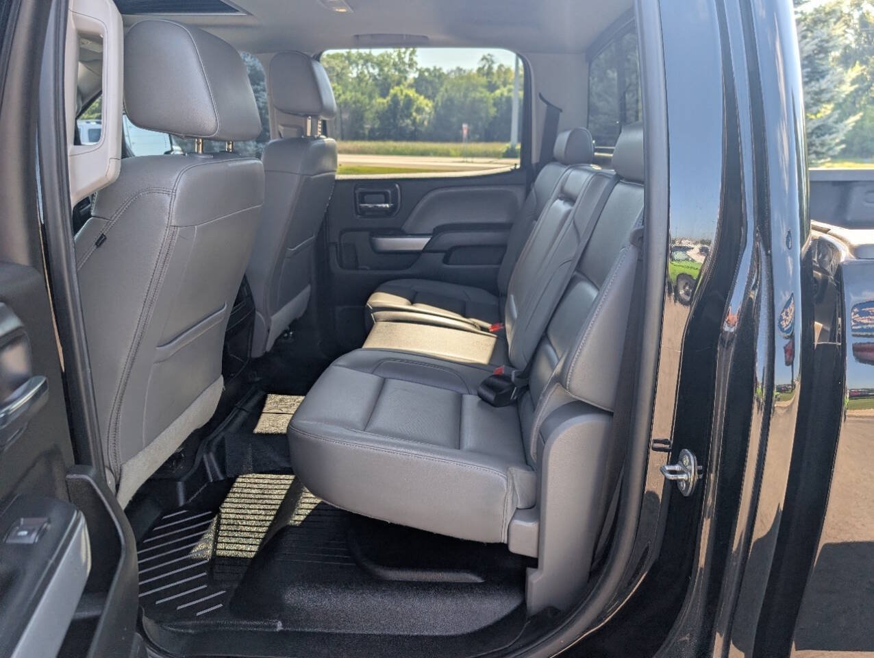 Used 2019 Chevrolet Silverado 2500 LTZ w/ Duramax Plus Package AWD/4WD image 12