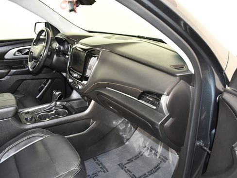 Used 2019 Chevrolet Traverse LT w/ LT Premium Package FWD image 39