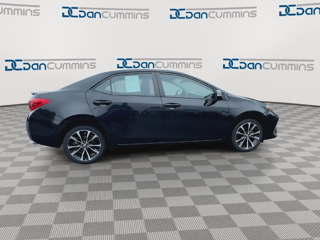 Used 2017 Toyota Corolla SE w/ Carpet Mat Package (TMS) FWD image 9