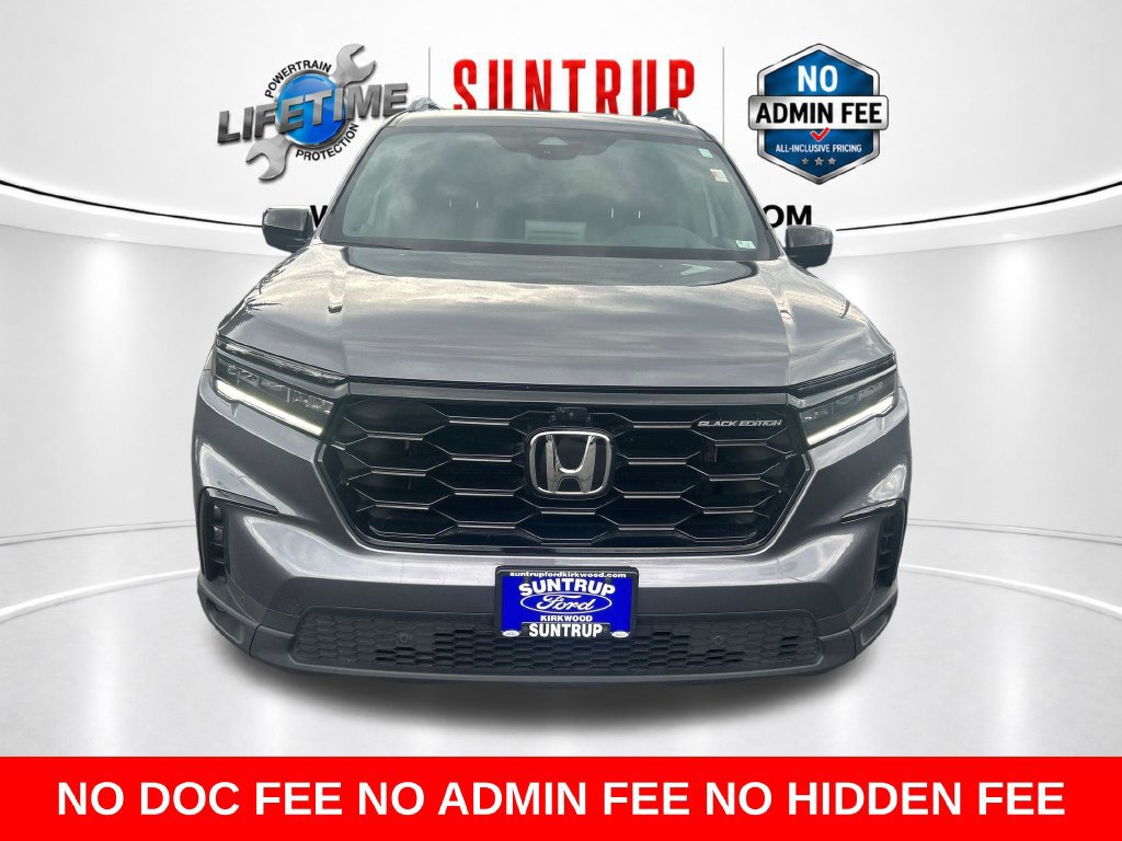 Used 2025 Honda Pilot Black Edition image 8