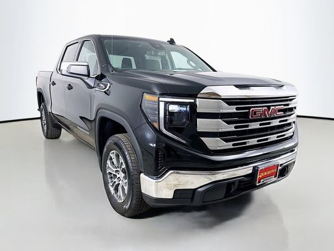 New 2026 GMC Sierra 1500 SLE image 1