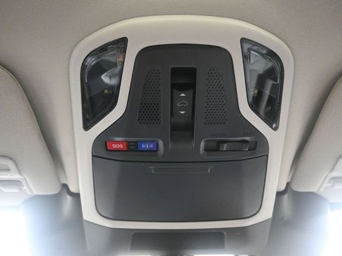 Certified 2025 Subaru Outback Limited image 34