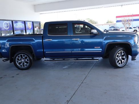 Used 2016 GMC Sierra 1500 SLT w/ All-Terrain Package image 4
