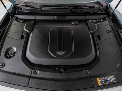 Used 2024 Cadillac Lyriq Luxury image 53