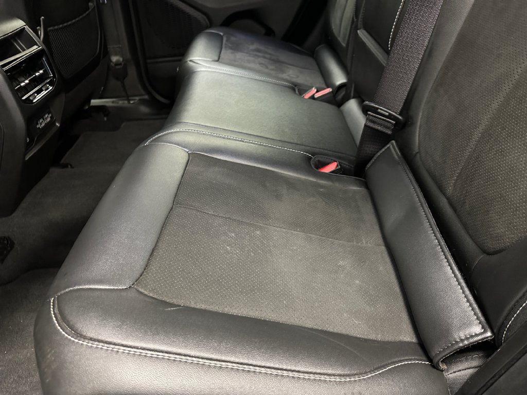 Used 2023 Jeep Grand Cherokee Altitude AWD/4WD image 19