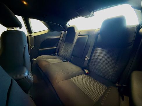 Used 2021 Dodge Challenger SXT image 14