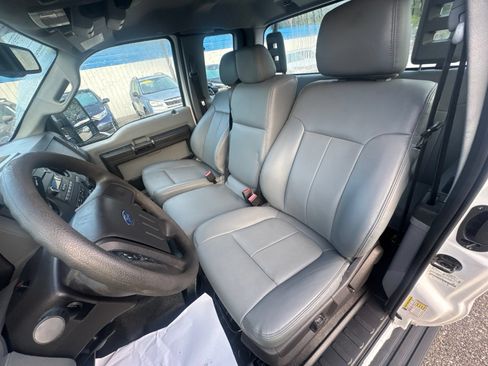 Used 2015 Ford F250 XL w/ XL Appearance Package RWD image 15