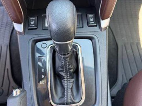 Used 2018 Subaru Forester 2.5i Touring w/ Popular Package #2 AWD/4WD image 11