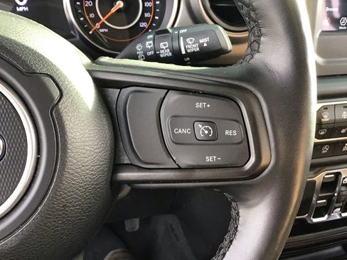 Used 2023 Jeep Wrangler Sport S image 19