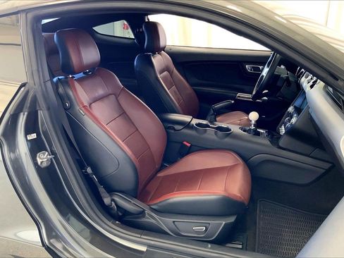 Used 2016 Ford Mustang GT Premium w/ Equipment Group 401A image 16