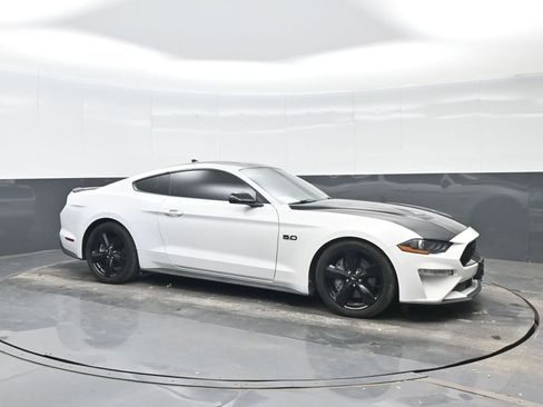 Used 2022 Ford Mustang GT w/ Black Accent Package RWD image 8