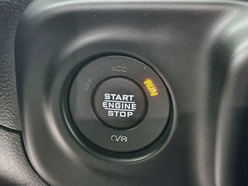 Used 2021 Jeep Wrangler Unlimited Sahara AWD/4WD image 20
