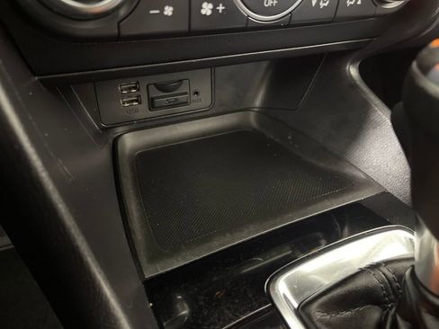 Used 2017 MAZDA MAZDA3 Touring image 30