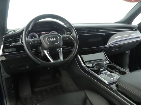 Used 2019 Audi Q8 Premium Plus w/ Premium Plus AWD/4WD image 2