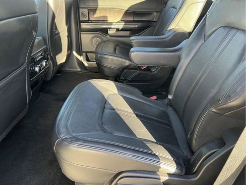 Used 2019 Ford Expedition Limited w/ Equipment Group 301A image 11