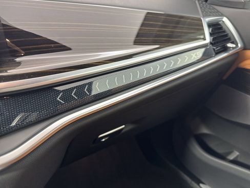 Certified 2024 BMW X5 xDrive40i w/ Premium Package image 18