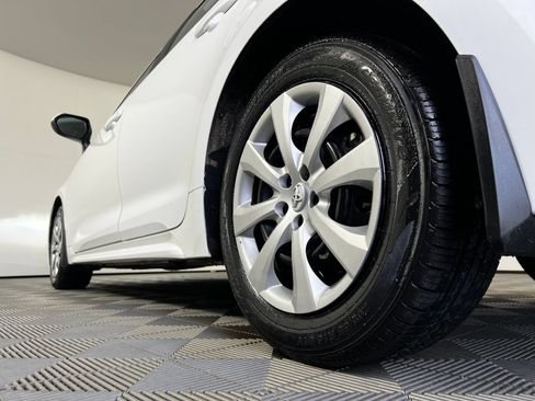 Certified 2025 Toyota Corolla LE FWD image 22