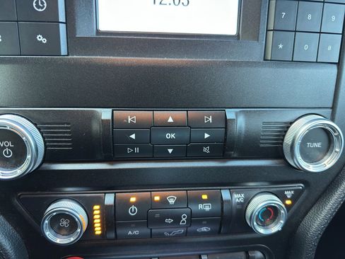 Used 2019 Ford Mustang Coupe image 20