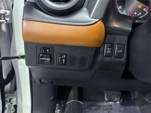 Used 2016 Toyota RAV4 SE image 20