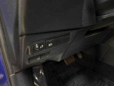 Used 2022 Toyota Corolla Cross LE w/ Black Badges Package (TMS) image 29