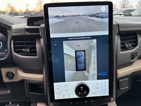 Used 2022 Ford Expedition Platinum image 29