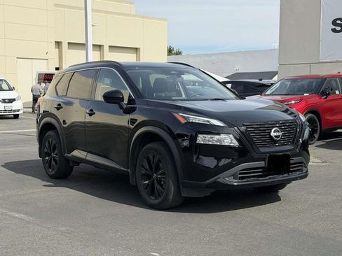 Used 2023 Nissan Rogue SV w/ SV Premium B Package image 1