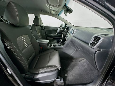 Used 2017 Kia Sportage LX w/ LX Popular Package image 28