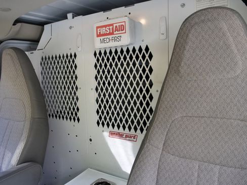 Used 2018 GMC Savana 3500 w/ Driver Convenience Package image 22