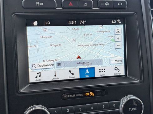 Used 2019 Ford Expedition Limited w/ Equipment Group 302A RWD image 18