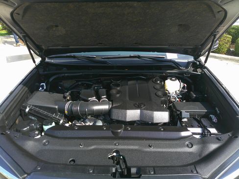 Used 2023 Toyota 4Runner Limited image 48