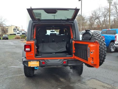 Used 2023 Jeep Wrangler Unlimited w/ Cold Weather Group AWD/4WD image 13