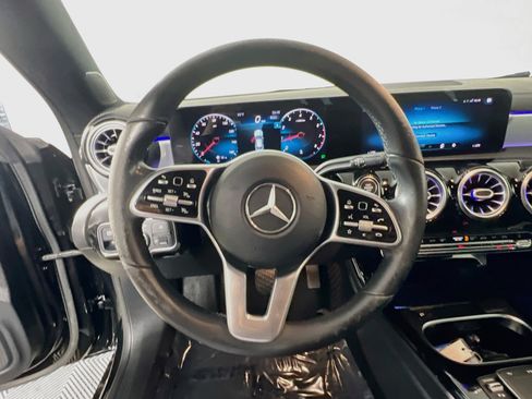 Used 2021 Mercedes-Benz CLA 250 image 18