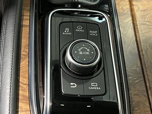 Used 2023 Nissan Armada SL image 30