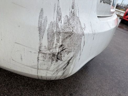 Used 2010 Kia Forte EX image 18