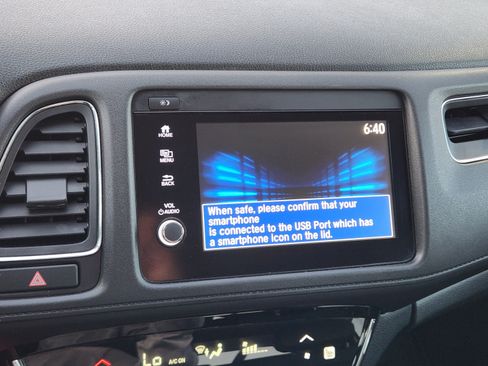 Used 2022 Honda HR-V EX-L image 9