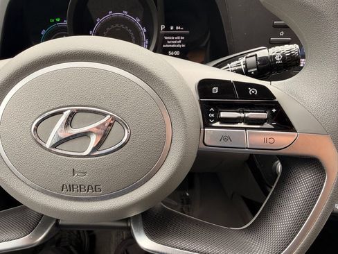Used 2023 Hyundai Elantra Blue FWD image 18