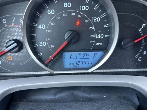 Used 2015 Toyota RAV4 LE AWD/4WD image 18