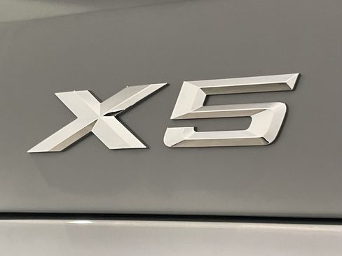 Used 2026 BMW X5 xDrive40i w/ M Sport Package AWD/4WD image 24