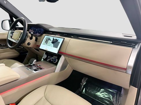 Used 2023 Land Rover Range Rover SE AWD/4WD image 30