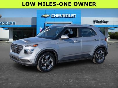 Used 2022 Hyundai Venue SEL